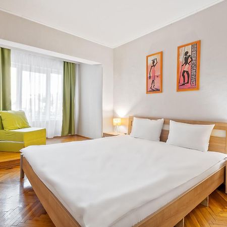 Apartament Helena Oradea Eksteriør bilde