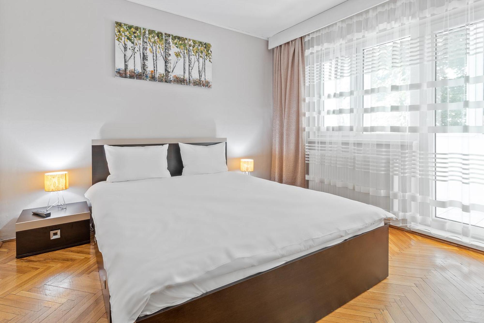 Apartament Helena Oradea Eksteriør bilde