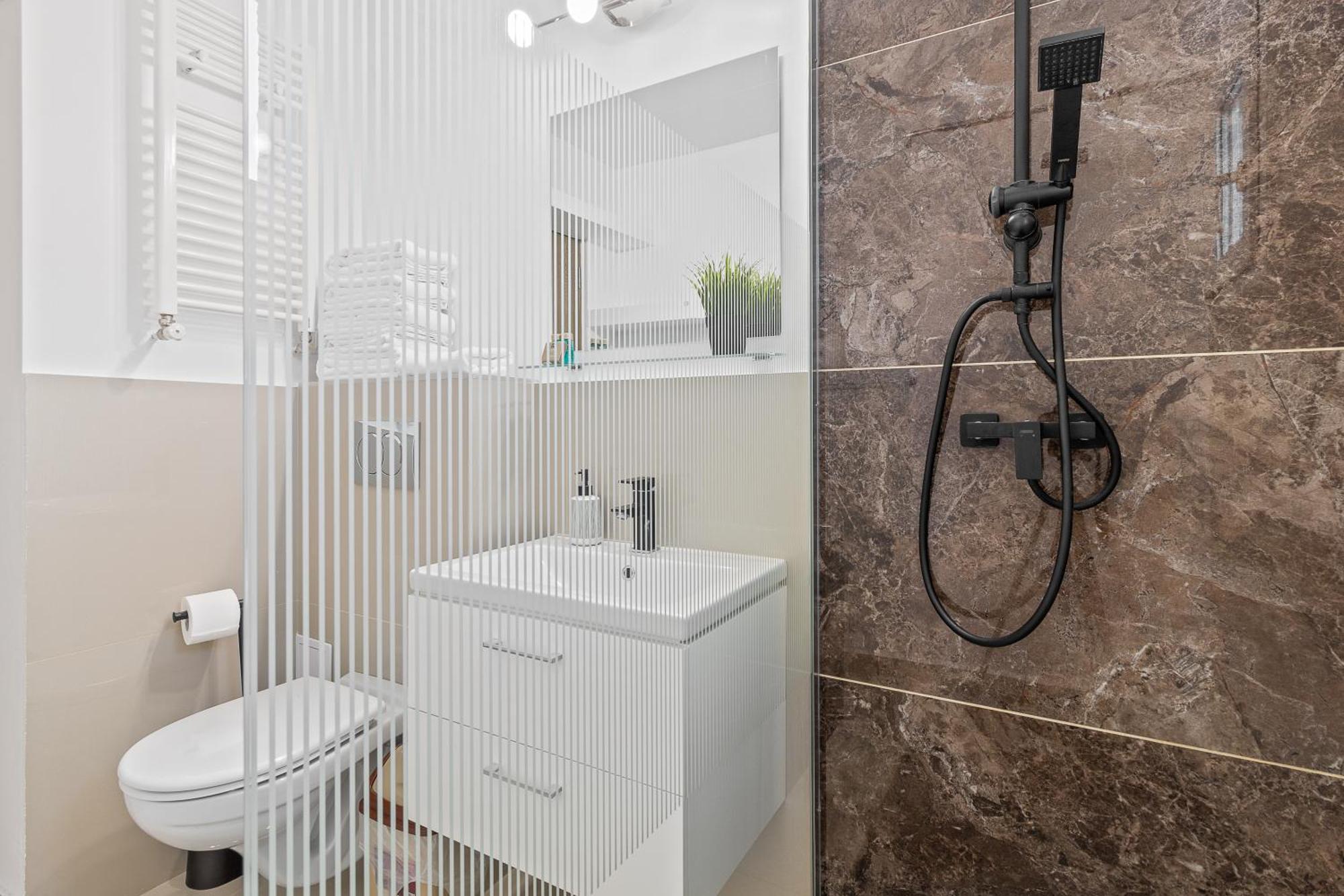 Apartament Helena Oradea Eksteriør bilde