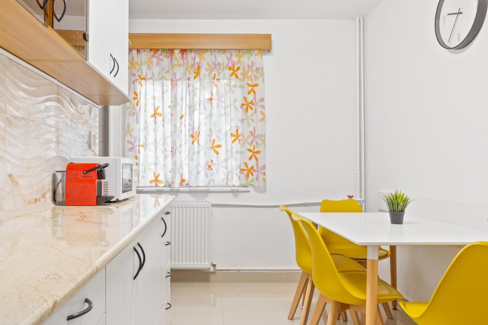 Apartament Helena Oradea Eksteriør bilde